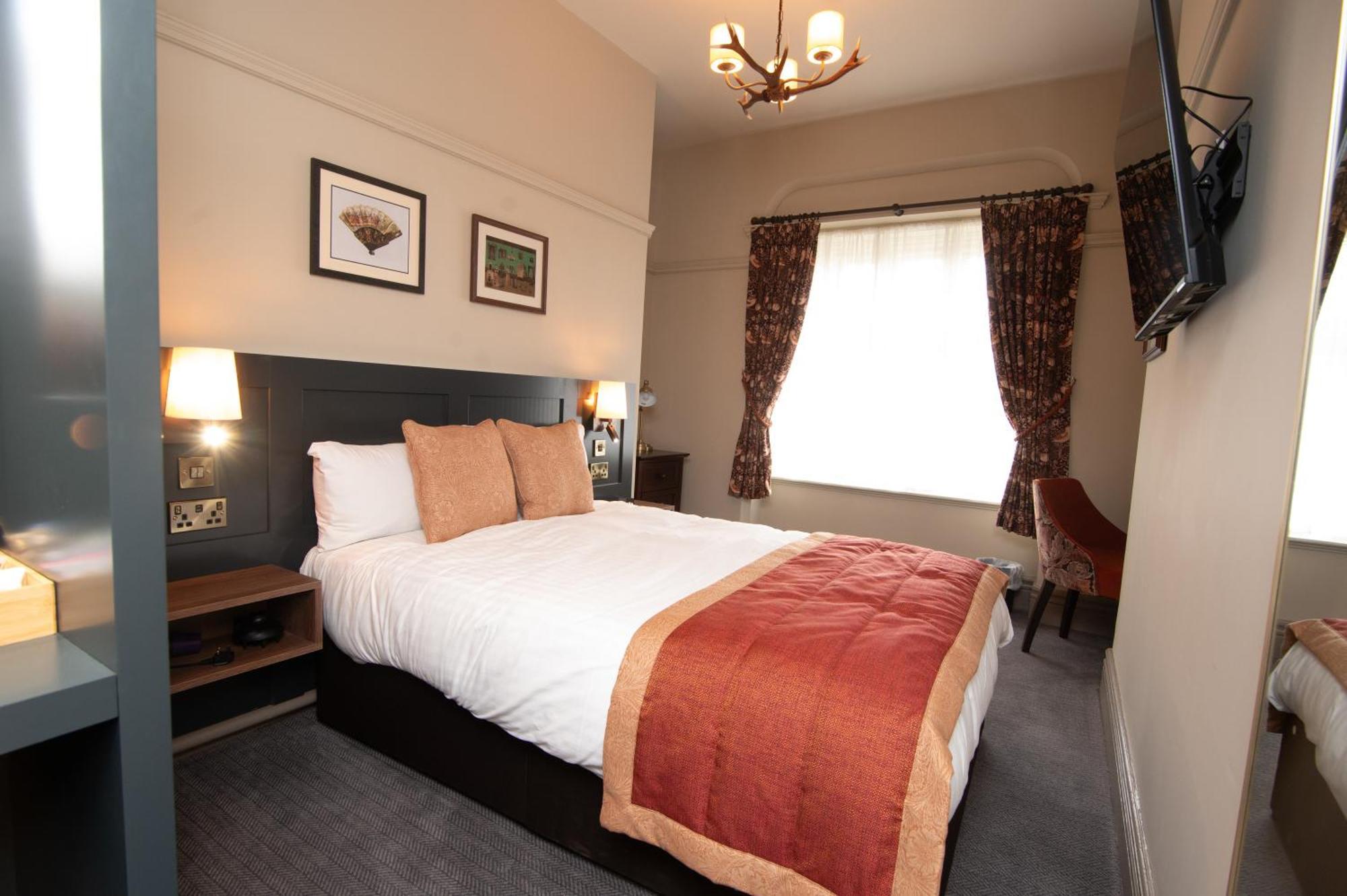 The Dukeries Lodge, Edwinstowe, Nottinghamshire المظهر الخارجي الصورة