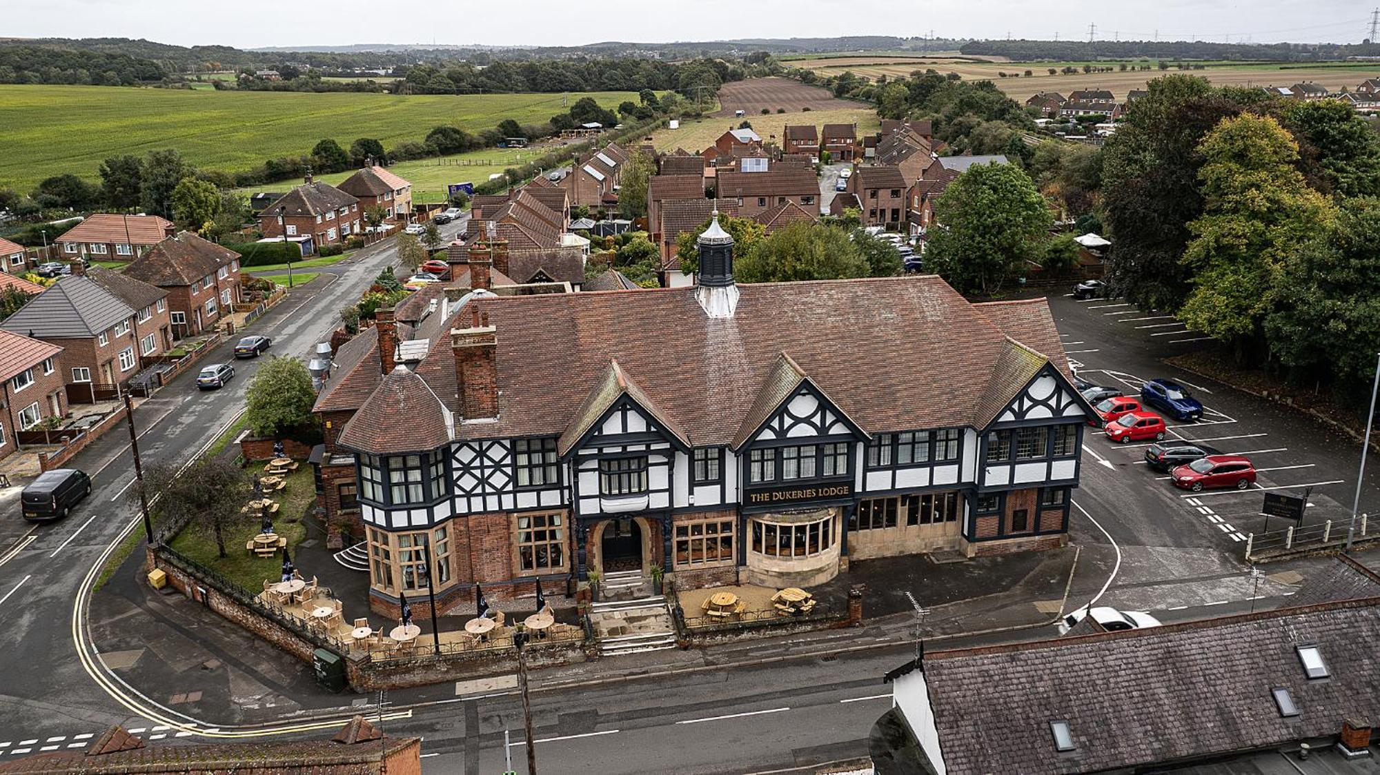 The Dukeries Lodge, Edwinstowe, Nottinghamshire المظهر الخارجي الصورة