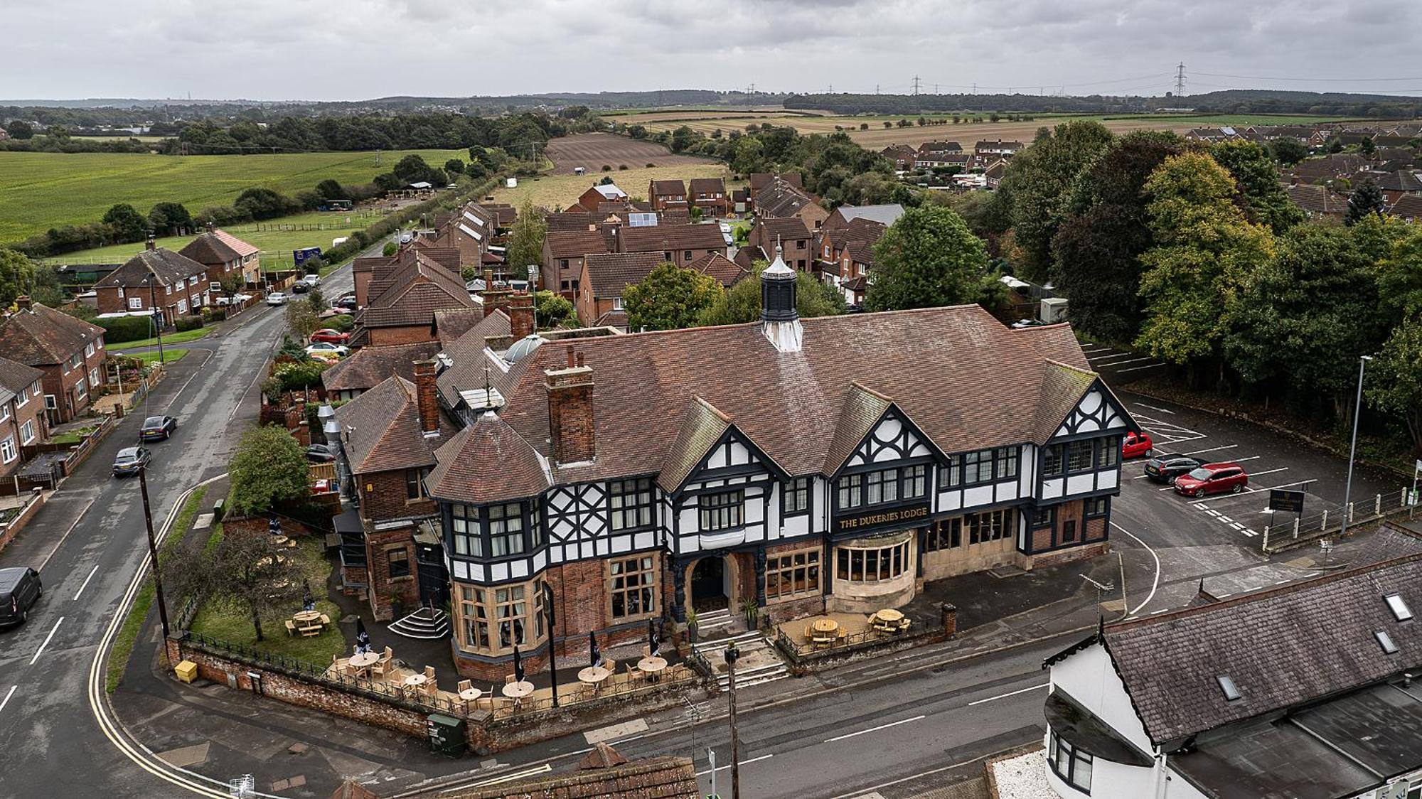 The Dukeries Lodge, Edwinstowe, Nottinghamshire المظهر الخارجي الصورة