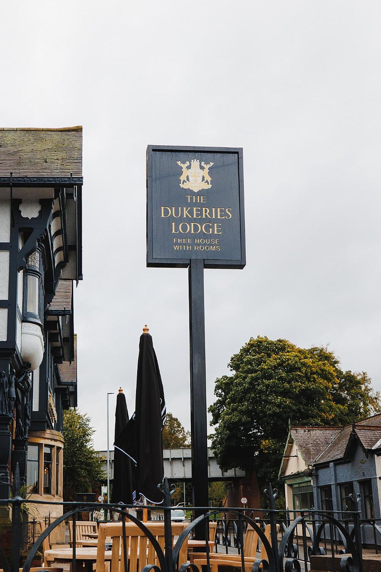 The Dukeries Lodge, Edwinstowe, Nottinghamshire المظهر الخارجي الصورة
